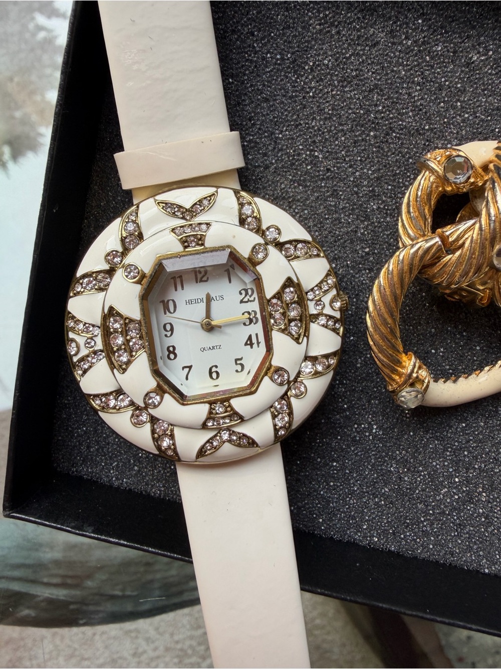 Heidi Daus RARE Newport Chic Grande White Enamel Necklace Earrings Watch Set Lot - Picture 4 of 10